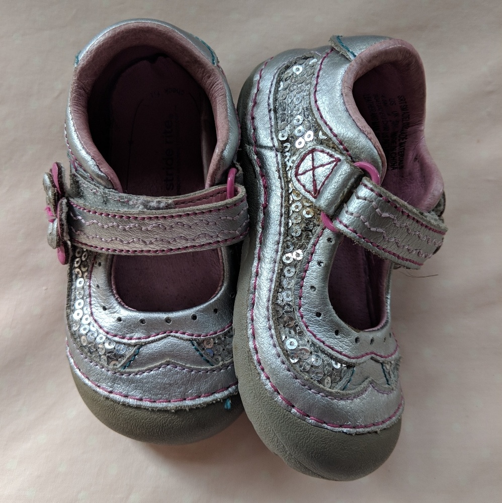 Stride rite toddler shoes